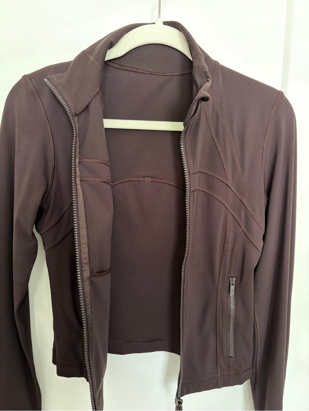 Lululemon Define Cropped Jacket Nulu Dark Brown Size 6 - Picture 3 of 5